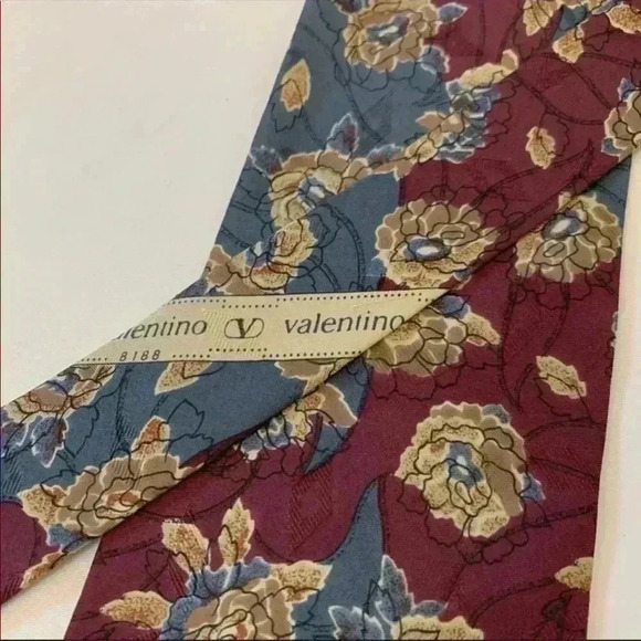 Valentino blue and red floral silk tie - Picture 3 of 5
